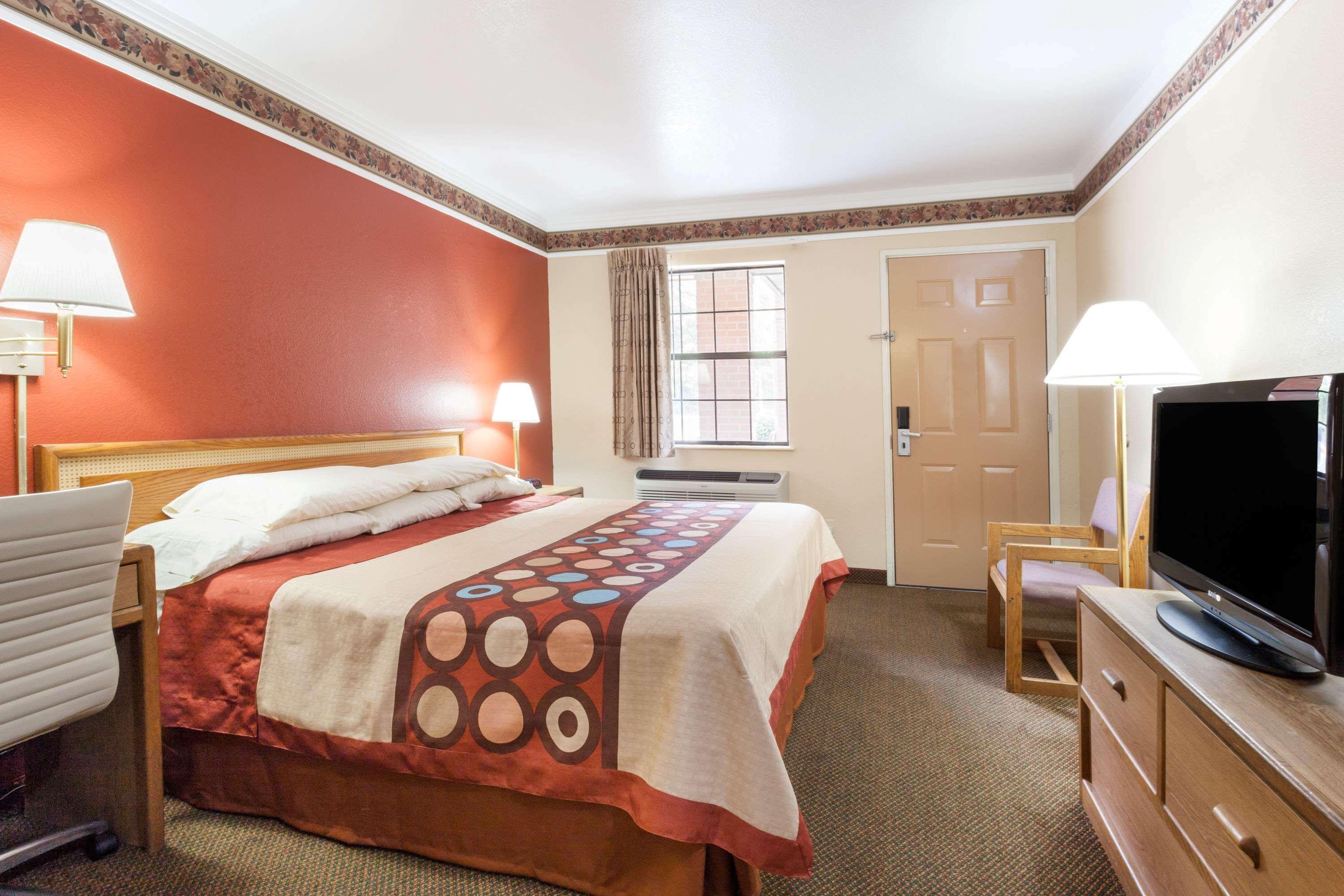Super 8 By Wyndham Mount Vernon Exterior photo