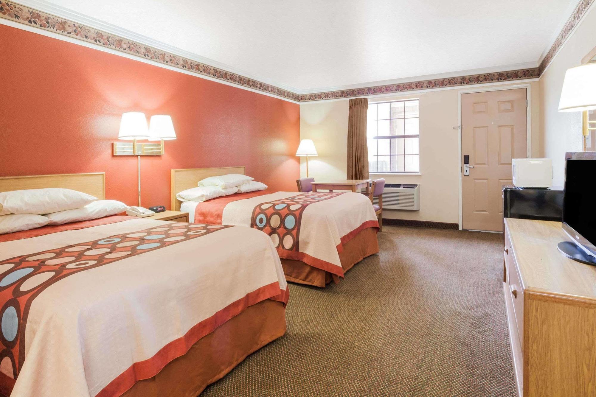 Super 8 By Wyndham Mount Vernon Exterior photo